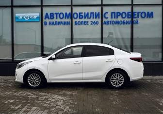 Подержанный автомобиль Kia Rio Sedan 2018 года (2 фото)