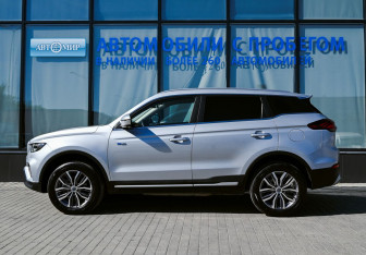 Подержанный автомобиль Geely Atlas Pro 2022 года (2 фото)