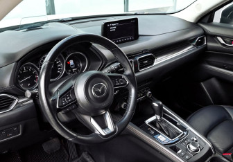 Подержанный автомобиль Mazda CX-5 2020 года (14 фото)