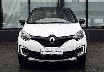 Подержанный автомобиль Renault Kaptur 2016 года (8 фото)