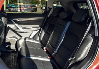 Подержанный автомобиль Geely Atlas Pro 2023 года (18 фото)