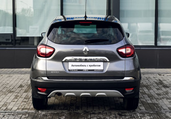 Подержанный автомобиль Renault Kaptur 2017 года (4 фото)