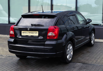 Подержанный автомобиль Dodge Caliber 2007 года (16 фото)