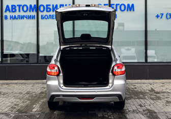 Подержанный автомобиль LADA (ВАЗ) Granta Liftback 2019 года (18 фото)