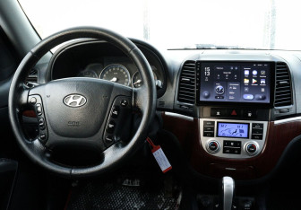 Подержанный автомобиль Hyundai Santa Fe 2006 года (9 фото)