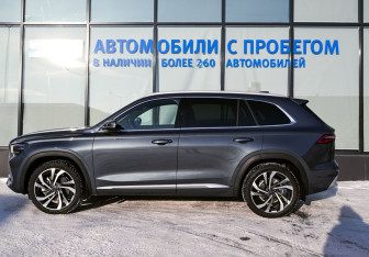 Подержанный автомобиль Geely Monjaro 2024 года (2 фото)