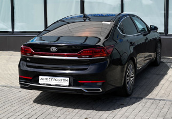 Подержанный автомобиль Kia K7 2020 года (5 фото)