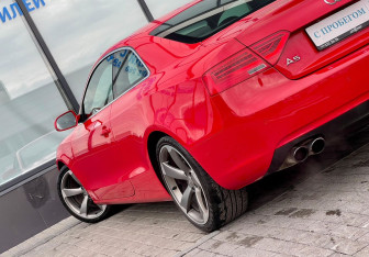 Подержанный автомобиль Audi A5 Coupe 2014 года (10 фото)