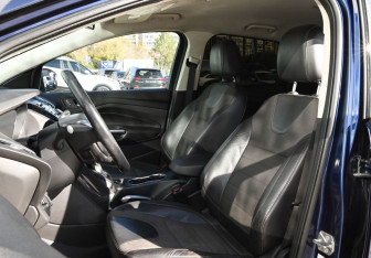 Подержанный автомобиль Ford Kuga 2013 года (15 фото)