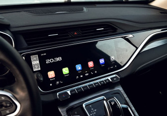 Подержанный автомобиль Geely Atlas Pro 2024 года (10 фото)