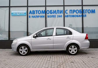 Подержанный автомобиль Chevrolet Aveo Sedan 2010 года (2 фото)