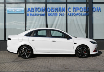 Подержанный автомобиль Kaiyi E5 2023 года (6 фото)