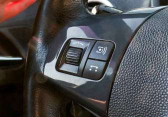 Подержанный автомобиль Opel Corsa 2011 года (14 фото)