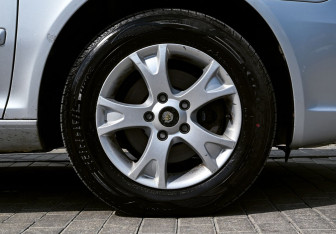 Подержанный автомобиль Skoda Octavia Liftback 2012 года (19 фото)