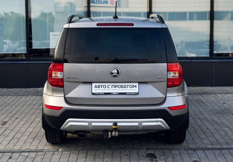 Подержанный автомобиль Skoda Yeti 2017 года (4 фото)