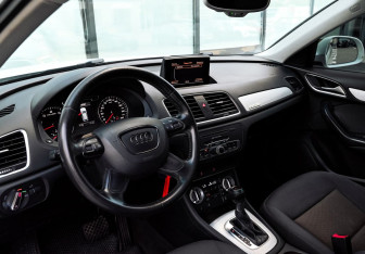 Подержанный автомобиль Audi Q3 2012 года (17 фото)