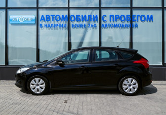 Подержанный автомобиль Ford Focus Hatchback 2013 года (2 фото)