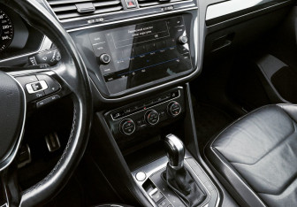 Подержанный автомобиль Volkswagen Tiguan 2018 года (9 фото)