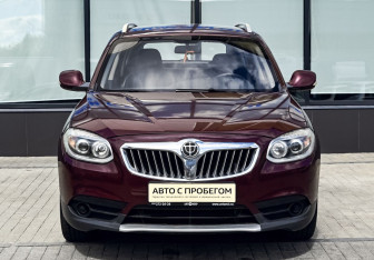 Подержанный автомобиль Brilliance V5 2015 года (8 фото)