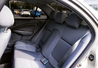 Подержанный автомобиль Nissan Almera Classic 2007 года (15 фото)