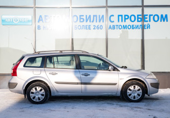 Подержанный автомобиль Renault Megane Wagon 2008 года (6 фото)