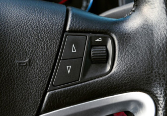 Подержанный автомобиль Opel Antara 2013 года (13 фото)