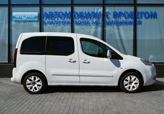 Подержанный автомобиль Peugeot Partner 2012 года (6 фото)