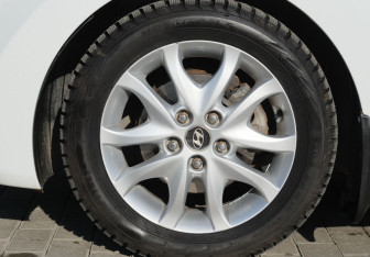 Подержанный автомобиль Hyundai Avante Sedan 2011 года (19 фото)