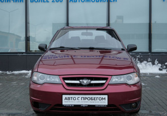 Подержанный автомобиль Daewoo Nexia Sedan 2011 года (7 фото)