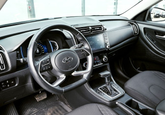 Подержанный автомобиль Hyundai Creta 2022 года (15 фото)