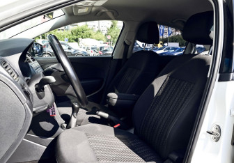 Подержанный автомобиль Volkswagen Polo Sedan 2016 года (14 фото)