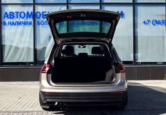 Подержанный автомобиль Volkswagen Tiguan 2017 года (20 фото)