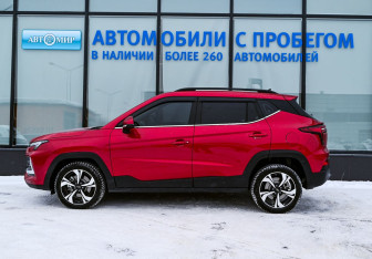 Подержанный автомобиль Москвич 3 2023 года (2 фото)