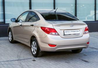 Подержанный автомобиль Hyundai Solaris Sedan 2014 года (3 фото)