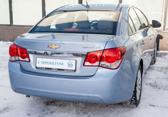 Подержанный автомобиль Chevrolet Cruze Sedan 2011 года (5 фото)
