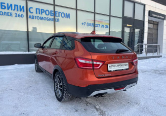 Подержанный автомобиль LADA (ВАЗ) Vesta Wagon 2019 года (3 фото)