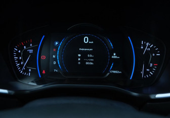 Подержанный автомобиль Hyundai Santa Fe 2018 года (14 фото)