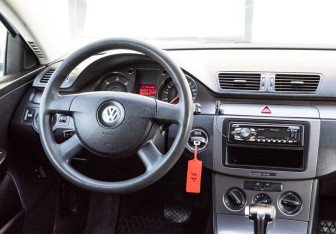 Подержанный автомобиль Volkswagen Passat Wagon 2008 года (11 фото)