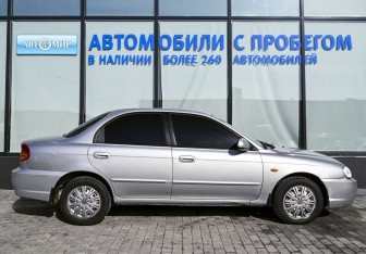 Подержанный автомобиль Kia Spectra Sedan 2007 года (6 фото)