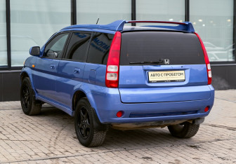 Подержанный автомобиль Honda HR-V 2002 года (3 фото)