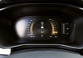 Подержанный автомобиль Geely Atlas Pro 2022 года (11 фото)