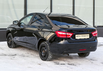 Подержанный автомобиль LADA (ВАЗ) Vesta Sedan 2021 года (3 фото)