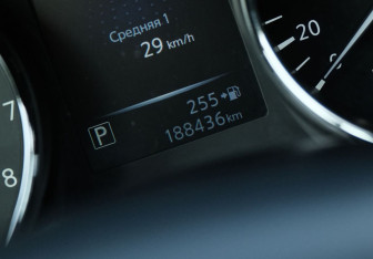 Подержанный автомобиль Nissan Qashqai 2014 года (16 фото)