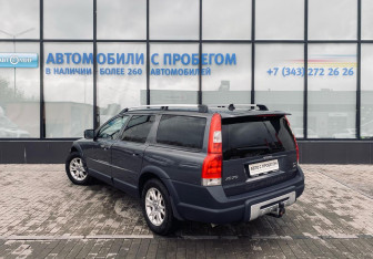 Подержанный автомобиль Volvo XC70 2006 года (3 фото)