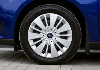 Подержанный автомобиль Ford Focus Wagon 2018 года (21 фото)