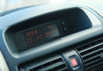 Подержанный автомобиль Chevrolet Viva 2005 года (14 фото)