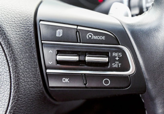 Подержанный автомобиль Kia Stinger 2019 года (12 фото)