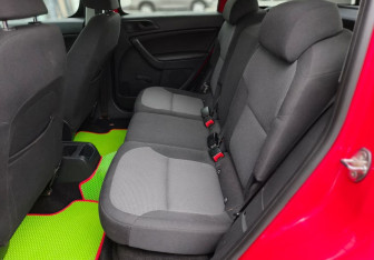 Подержанный автомобиль Skoda Yeti 2013 года (14 фото)