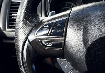 Подержанный автомобиль Citroen C4 Aircross 2012 года (14 фото)