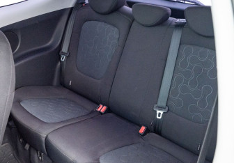 Подержанный автомобиль Hyundai i20 2010 года (21 фото)